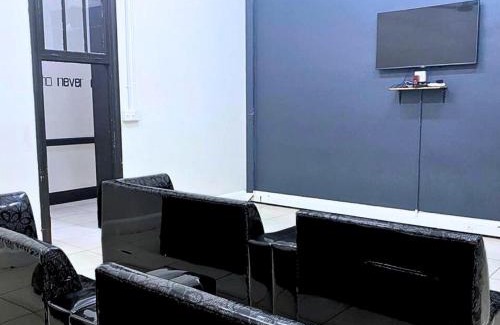 South Beach Hostel | Victoria Waterfront Lodge