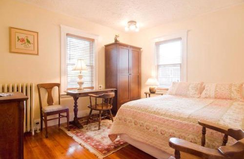 Jamaica Plain Apartment | Victorian Condo