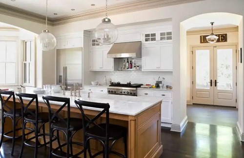 Mamaroneck House | Victorian Retreat Sleeps 12 with Pool, Gym, Near Water/Town/Train to NYC