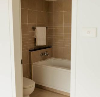 Newcastle West Apartment | Vida Central - 2 bed, 1.5 bath w parking, gym & pool