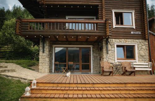 Tatariv Cabin | Vidal