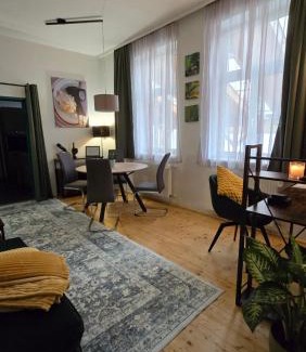 Langenzersdorf Villa | Vienna Garden Bungalow