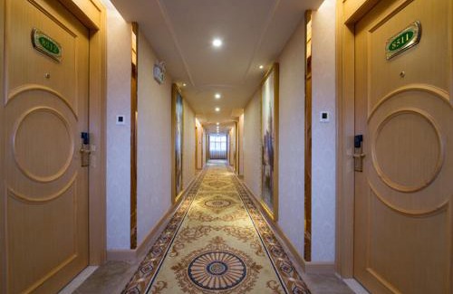Meizhou Hotel | Vienna Hotel Meizhou Xingning District Plaza