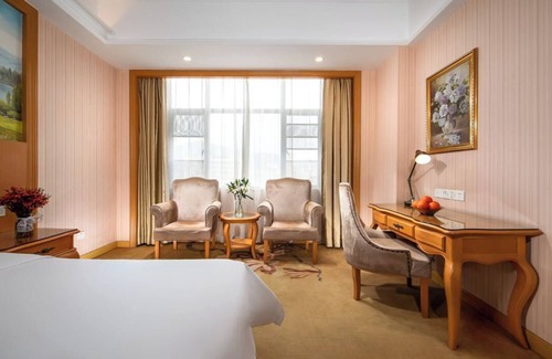 Bao'an Hotel | Vienna International Hotel (Shenzhen Airport Hangcheng)