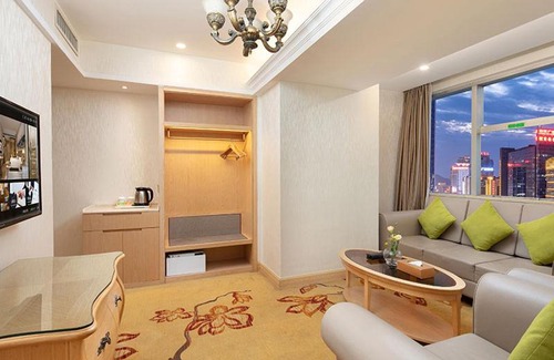 Fu Rong Hotel | Vienna International Hotel Changsha Furong Plaza
