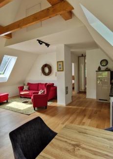 Burg-Dorf Apartment | Vierseitenhof Appartements