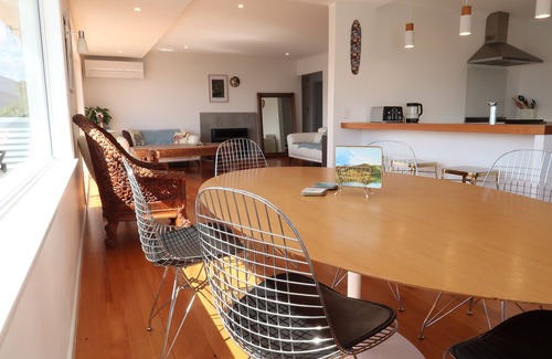 Stepneyville House | Views-For-Ages