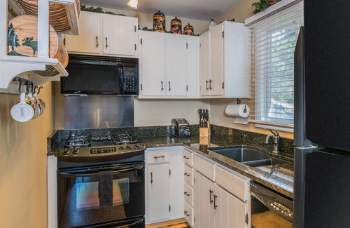 Estes Park House | Views-Views-Views ,Private Location,Hot Tub,Wood Burning Fp
