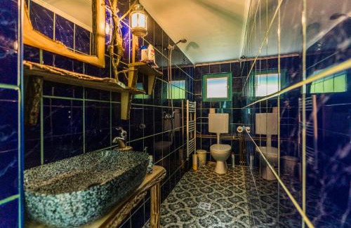 Poieni House | Viewtopia The Secret Land