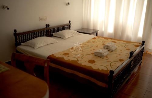 Kovalam Bed & Breakfast | Vijaya Varma Beach Resort