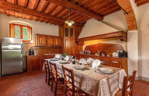 Sant'Andrea in Percussina Villa | Villa Lacustre: A characteristic and welcoming two-story villa in the characteristic style of the Tuscan countryside, with Free WI-FI.