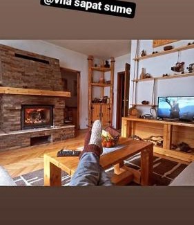 Beserovina Villa | Vila Šapat šume