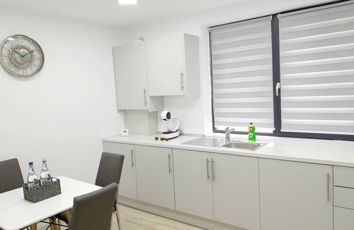 Vladeni Villa | Vila cu 3 dormitoare,living, bucatarie, foisor si gratar in apropiere de Brasov