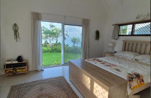 Mele House | Vila Del Mare Oceanfront Villas