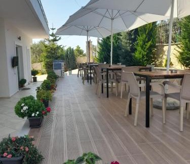 Ksamil House | Vila Ervin First Floor