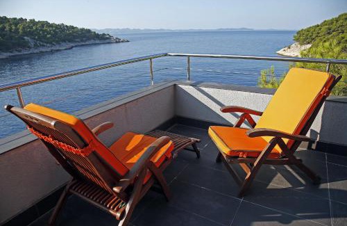 Cove Osibova (Milna) Apartment | Vila Filipovic