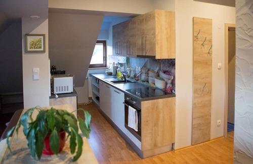 Lesce Apartment | Vila Lesce apartment near Bled with an outdoor seasonal swimming pool