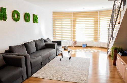 Bezdead House | Vila MOON