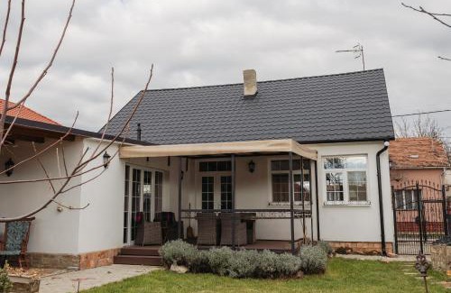 Sturovo Villa | Vila Valentina