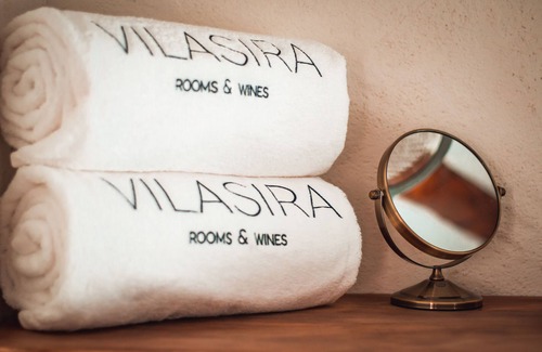 Venta del Moro Hotel | VILASIRA Rooms & Wines - Adults Only