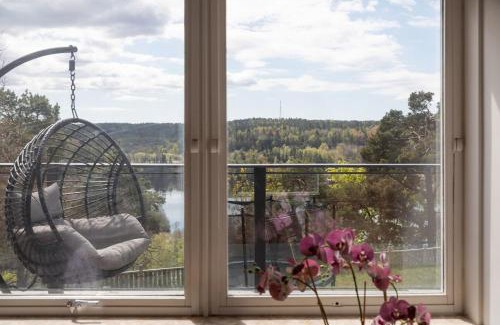 Tullinge Apartment | Villa Örnberget Lakeview Indoor Pool
