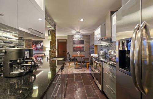Las Vegas Villa | Villa ∙ 1 bedroom ∙ 4 guests