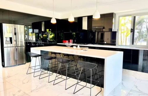 Nadi Villa | Villa 104 - 5BR Private Villa - Private Pool - BBQ - Modern