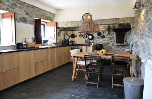 Calheiros Villa | Villa 282 Lovely Villa w/Infinity Pool Valley View