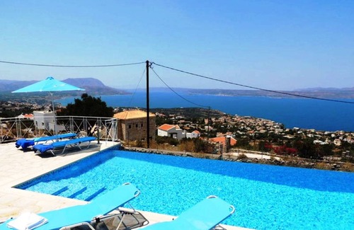 Kokkinon Khorion Villa | Villa ∙ 4 bedrooms ∙ 8 guests
