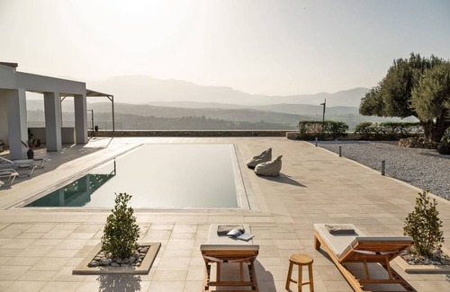 Archanes Villa | Villa ∙ 5 bedrooms ∙ 10 guests