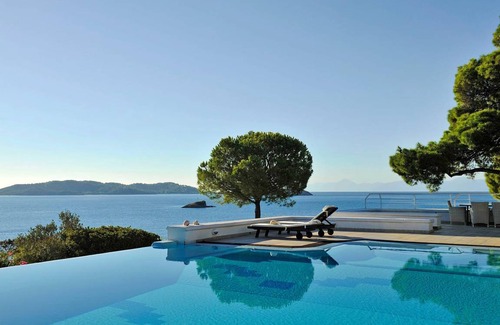 Achladies Villa | Villa ∙ 6 bedrooms ∙ 12 guests