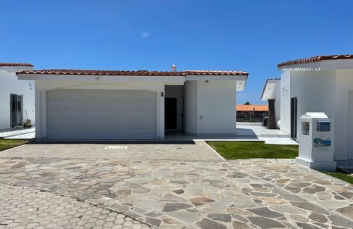 Salsipuedes House | Villa #8. Beautiful full house, totally equipped, close to the sea.