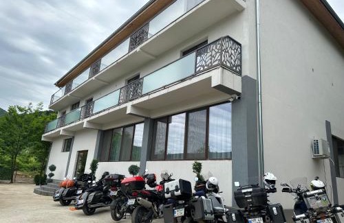 Orsova Bed & Breakfast | Villa Adam