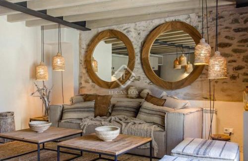 El Vilar d'Urtx Villa | Villa Age