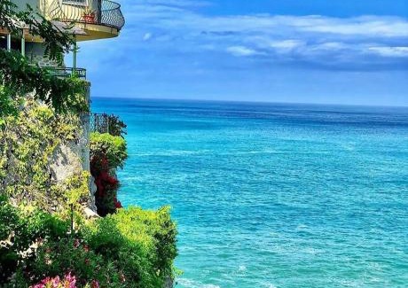 Caminia Villa | Villa Alcado