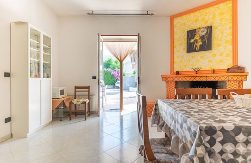 Ceglie Messapica Villa | Villa 'Altavilla with Pool' with Private Pool, Wi-Fi and Air Conditioning