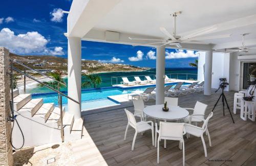 Upper Prince's Quarter Bed & Breakfast | Villa Amalia