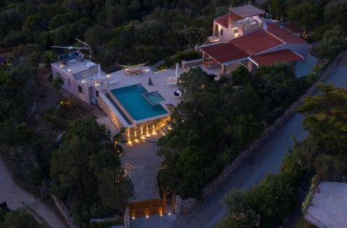Liscia di Vacca Villa | VILLA AMIRA Porto Cervo con vista Mozzafiato sul Mare,Piscina Privata,WELLNESS & SPA