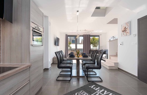 Funtana Villa | Villa Ampla with heated wellness pool – 5 min from Sea and Poreč