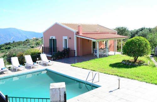 Katsarata Villa | VILLA ANDRONIKI