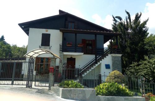 Chiusa di Pesio Villa | Villa Angela primo piano appartamento