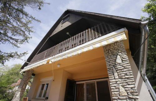 Balatonakarattya House | Villa Anita - dovolenka pre rodiny pri Balatone