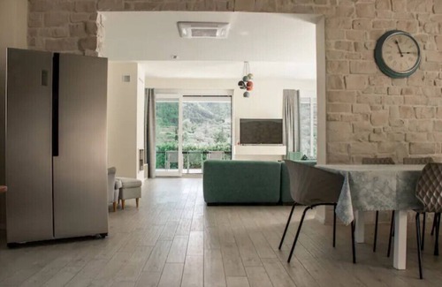 Pitve Villa | Villa Anouk - Modern Villa with Pool & Spa