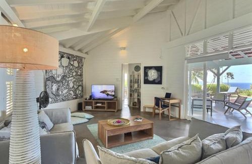 Case-Pilote Villa | VILLA AQUA