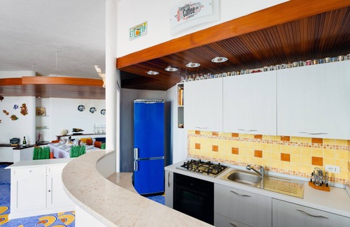 Casamicciola Terme Villa | Villa Araucaria Rent for