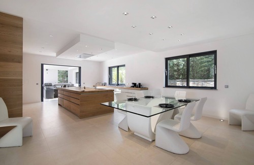 Cerro do Mocho Villa | Villa 'Areeiro' with Private Pool, Wi-Fi and Air Conditioning