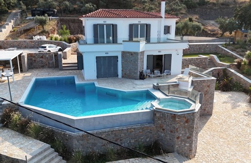 Melissopetra Villa | Villa Arian with great sea view, great pool and 6 minutes walk from the beach