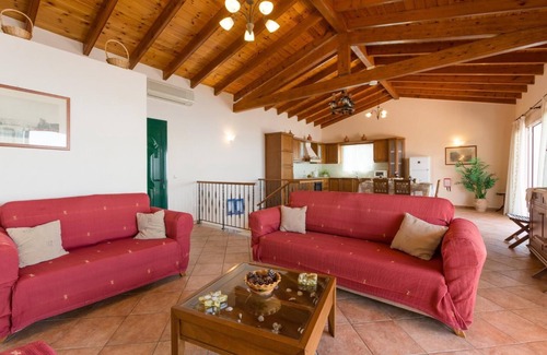 Katavolos Villa | Villa Armandos - Three Bedroom Villa, Sleeps 6