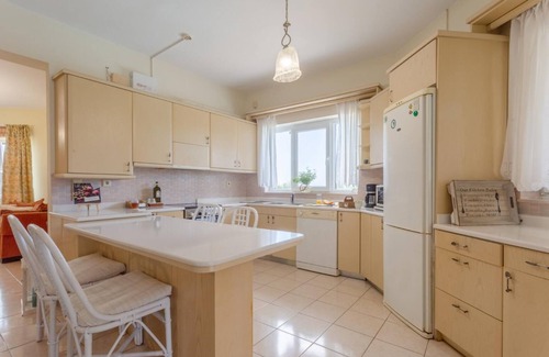 Filaki Villa | Villa Armi - Four Bedroom Villa, Sleeps 10