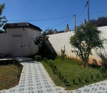 Aqesri Villa | Villa asri